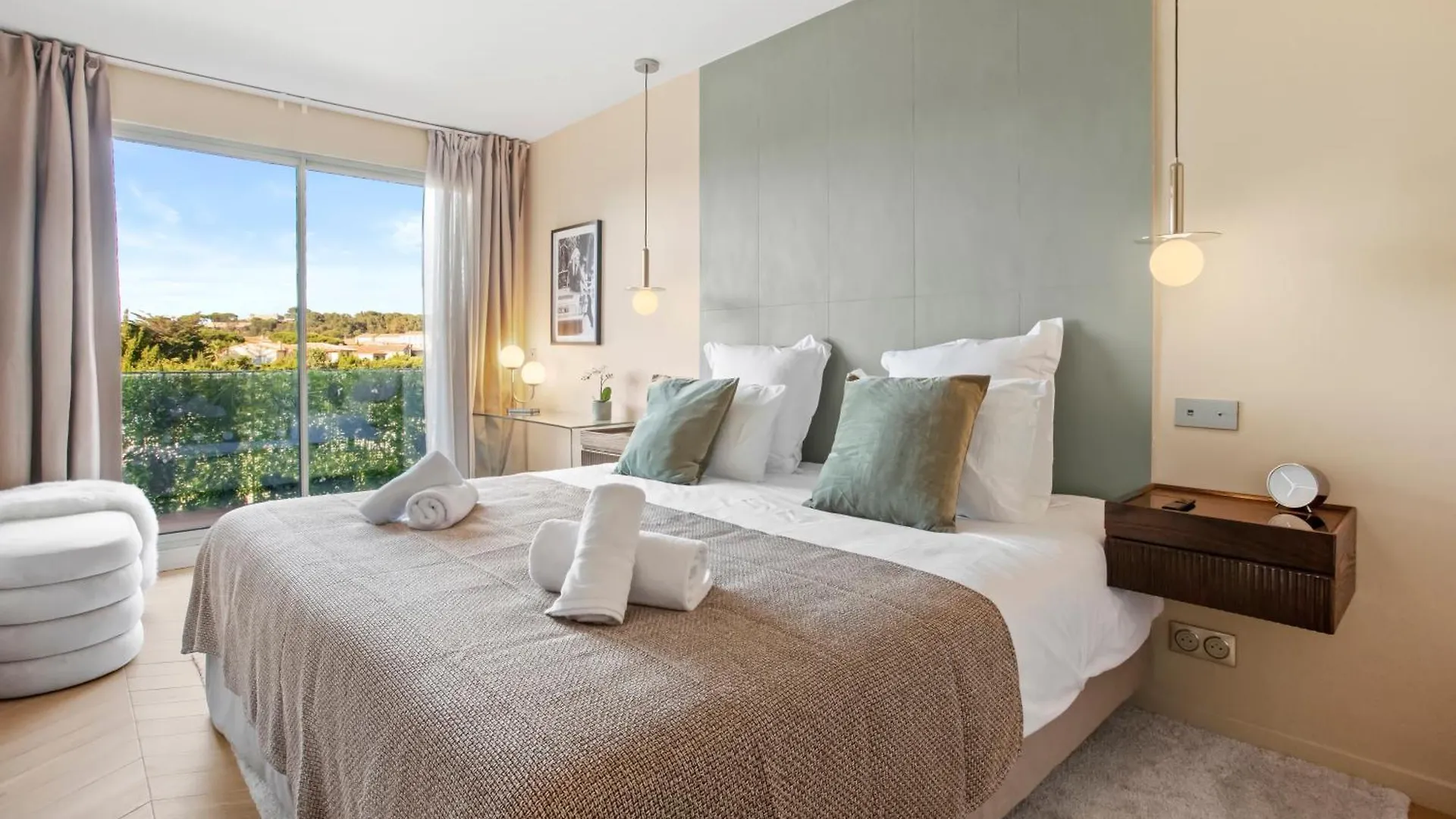 Magnifique Appartement St Tropez サントロペ アパート